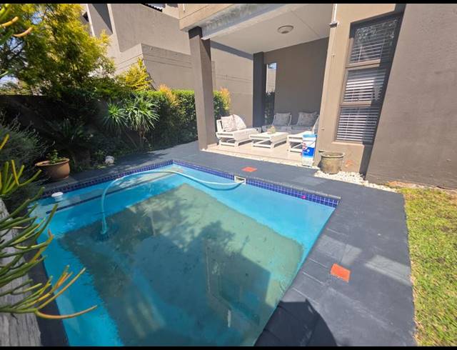 3 BEDROOM TOWNHOUSE FOR SALE IN FERNDALE
